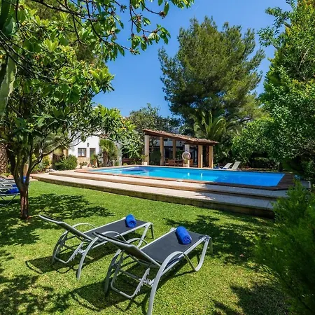 Can Big Charles Tatil Evi